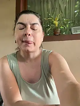 Snapshot of evaxxxcurvyxxx chatting on July 2026 05:33:02 AM evaxxxcurvyxxx online show from July 2026 05:33:02 AM