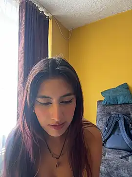 Snapshot of velariasoft_ chatting on July 2026 04:35:02 PM velariasoft online show from July 2026 04:35:02 PM