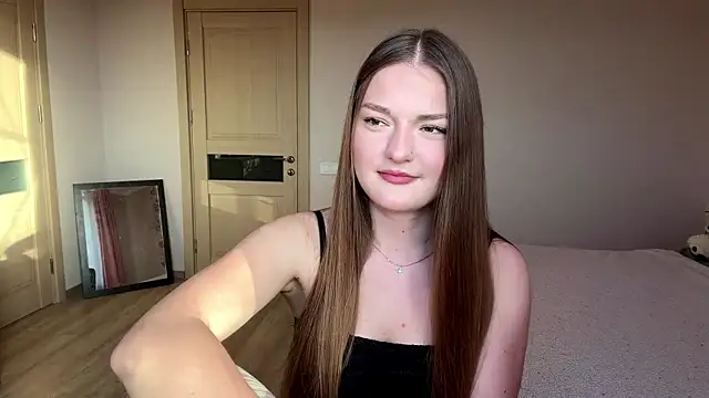 Snapshot of lizzzanatooo chatting on May 2026 04:37:01 PM lizzzanatooo online show from May 2026 04:37:01 PM