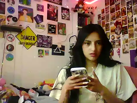 Snapshot of angelgirl2006 chatting on May 2026 08:05:01 PM angelgirl2006 online show from May 2026 08:05:01 PM
