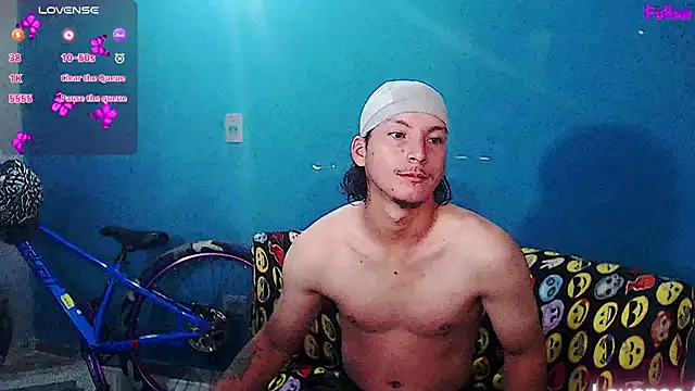 Snapshot of MrKingsaintx chatting on June 2026 09:11:02 AM MrKingsaintx online show from June 2026 09:11:02 AM