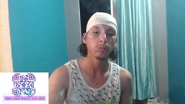 Snapshot of MrKingsaintx chatting on July 2026 02:18:01 AM MrKingsaintx online show from July 2026 02:18:01 AM