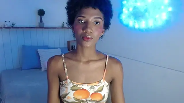 Snapshot of AlissonSmal chatting on May 2026 08:39:02 PM AlissonSmal online show from May 2026 08:39:02 PM