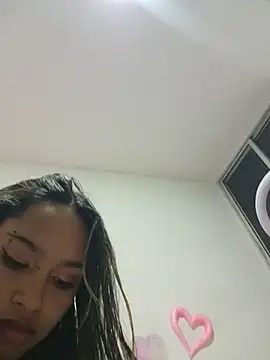 Snapshot of Evangeline_Salas chatting on July 2026 01:21:01 AM Evangeline Salas online show from July 2026 01:21:01 AM