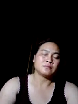 Snapshot of Omg_lyly chatting on May 2026 02:42:02 AM Omg lyly online show from May 2026 02:42:02 AM