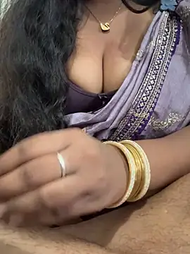 Snapshot of chittichilakamma chatting on July 2026 04:19:01 AM chittichilakamma online show from July 2026 04:19:01 AM