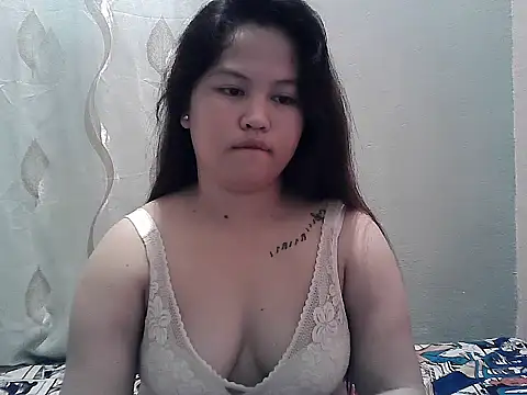 Snapshot of ThePrettySecret chatting on June 2026 07:11:01 AM ThePrettySecret online show from June 2026 07:11:01 AM