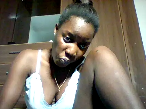 Snapshot of zainaxxxxx chatting on May 2026 04:15:01 PM zainaxxxxx online show from May 2026 04:15:01 PM
