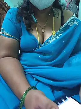 Tamil-kaviya98 online show from June 2026 09:40:01 PM