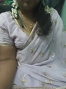 Tamil-kaviya98 online show from June 2026 05:41:01 PM