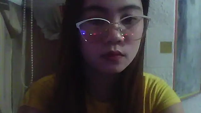 Snapshot of MatildaJanik chatting on May 2026 03:36:02 AM MatildaJanik online show from May 2026 03:36:02 AM