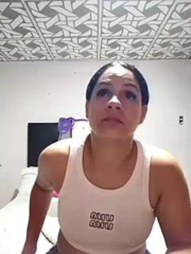 Snapshot of Cielo_777_ chatting on June 2026 12:05:02 AM Cielo 777 online show from June 2026 12:05:02 AM