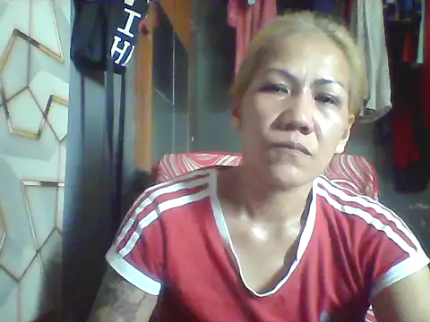 Snapshot of pinayheartaker chatting on July 2026 04:37:02 AM pinayheartaker online show from July 2026 04:37:02 AM