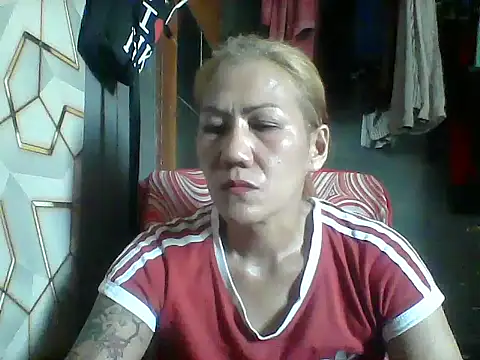 Snapshot of pinayheartaker chatting on July 2026 07:23:02 AM pinayheartaker online show from July 2026 07:23:02 AM