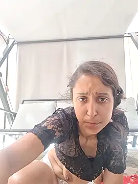Snapshot of Linda_Minda chatting on July 2026 08:30:01 AM Linda Minda online show from July 2026 08:30:01 AM