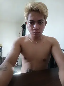 Snapshot of hotgayxx143 chatting on May 2026 11:28:02 PM hotgayxx143 online show from May 2026 11:28:02 PM