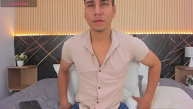 Snapshot of Mauro_boy chatting on June 2026 07:20:01 PM Mauro boy online show from June 2026 07:20:01 PM