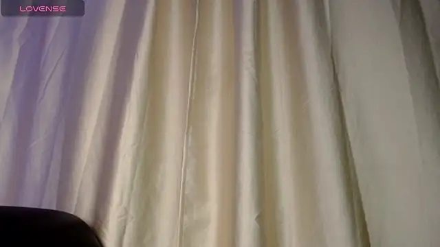 Snapshot of Vic_cooper chatting on June 2026 09:21:01 AM Vic cooper online show from June 2026 09:21:01 AM