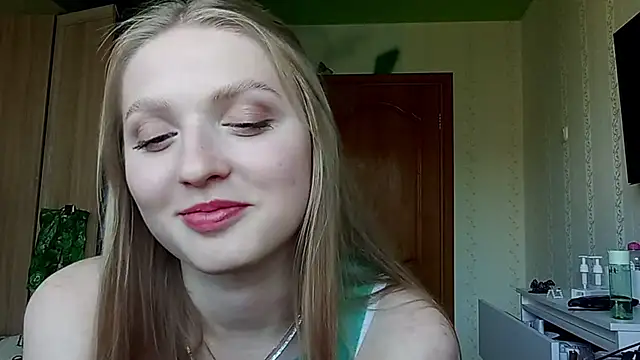 Snapshot of NorineGressett chatting on June 2026 03:14:01 PM NorineGressett online show from June 2026 03:14:01 PM