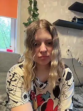 AnikaXRose online show from May 2026 04:54:01 AM