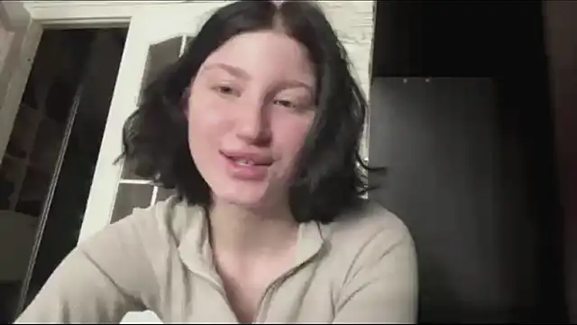 MckenzieOliver online show from May 2026 07:59:02 AM