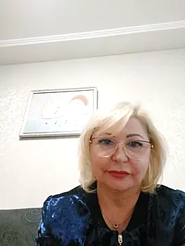 Snapshot of MilaLoveX chatting on June 2026 02:08:01 PM MilaLoveX online show from June 2026 02:08:01 PM