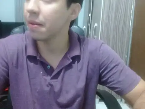 Snapshot of Fer_Ti chatting on May 2026 01:36:02 AM Fer Ti online show from May 2026 01:36:02 AM