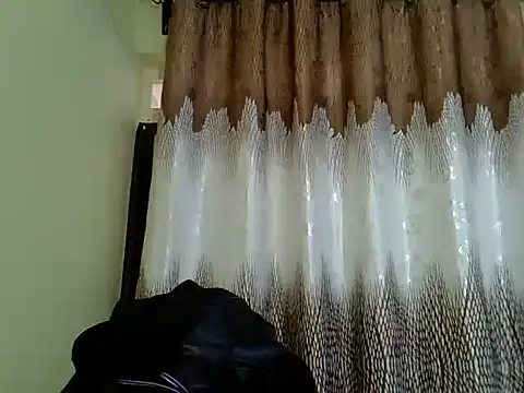 Snapshot of Pretty_Carson chatting on May 2026 06:22:02 AM Pretty Carson online show from May 2026 06:22:02 AM