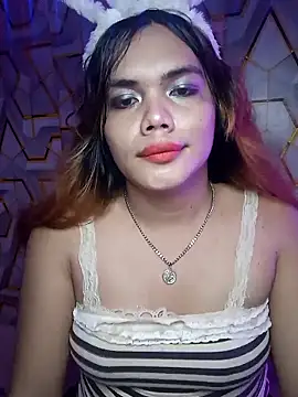 Snapshot of mikhay101 chatting on June 2026 05:45:01 PM mikhay101 online show from June 2026 05:45:01 PM