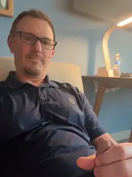 Snapshot of Hardpaul85 chatting on June 2026 09:47:02 PM Hardpaul85 online show from June 2026 09:47:02 PM