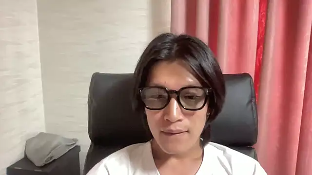 Snapshot of Ren-ohanashi chatting on July 2026 06:11:02 AM Ren-ohanashi online show from July 2026 06:11:02 AM