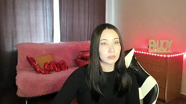 PlayMiss online show from June 2026 08:05:02 AM