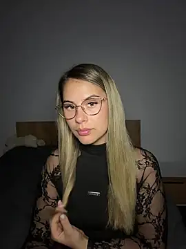 Snapshot of NickyWilde chatting on June 2026 05:22:01 PM NickyWilde online show from June 2026 05:22:01 PM