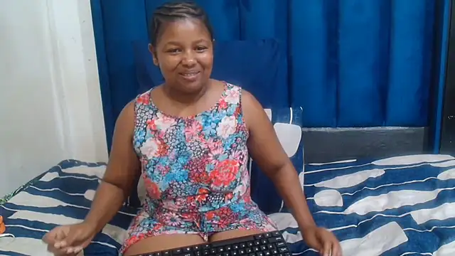 Mellowkittyyellow online show from June 2026 04:42:02 PM