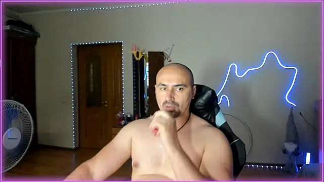 Snapshot of -SexyDaddy- chatting on June 2026 03:00:02 PM -SexyDaddy- online show from June 2026 03:00:02 PM