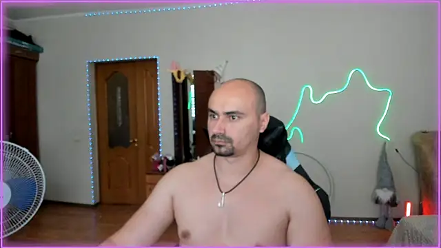 Snapshot of -SexyDaddy- chatting on June 2026 09:18:02 AM -SexyDaddy- online show from June 2026 09:18:02 AM