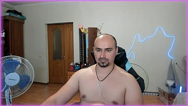 Snapshot of -SexyDaddy- chatting on June 2026 08:28:01 AM -SexyDaddy- online show from June 2026 08:28:01 AM