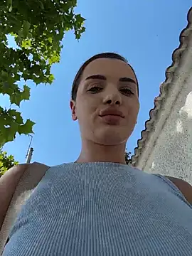 chloenyx online show from June 2026 01:03:01 PM