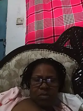 Snapshot of sexxiebrown01 chatting on June 2026 07:07:01 AM sexxiebrown01 online show from June 2026 07:07:01 AM