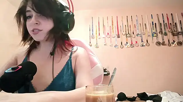 Snapshot of bunnyhoneylovehands chatting on July 2026 10:16:01 PM bunnyhoneylovehands online show from July 2026 10:16:01 PM