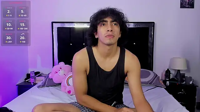 Snapshot of Shy_Mateo chatting on June 2026 11:05:02 PM Shy Mateo online show from June 2026 11:05:02 PM