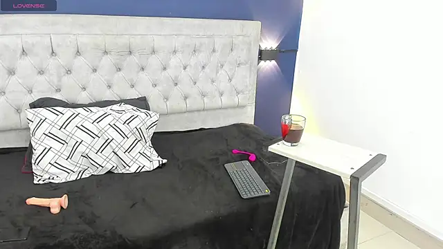 scarlette ttaylor online show from June 2026 11:35:02 AM