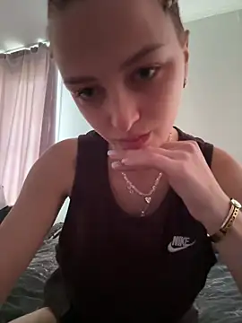 Snapshot of Milkaaaaaaa chatting on June 2026 06:16:02 AM Milkaaaaaaa online show from June 2026 06:16:02 AM