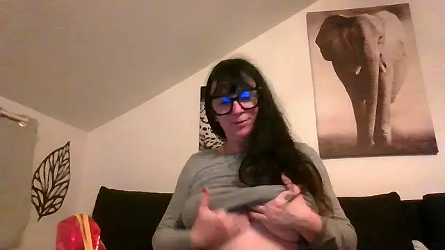 sexujuly88 online show from April 2026 09:31:02 PM