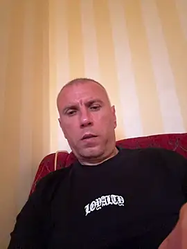 Snapshot of sashaalexandru chatting on May 2026 06:09:01 PM sashaalexandru online show from May 2026 06:09:01 PM