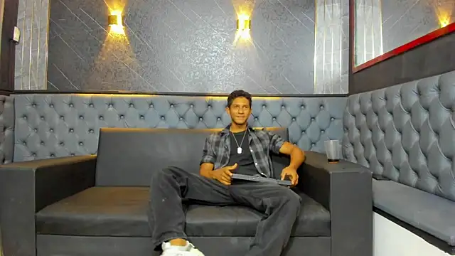 Snapshot of Yoel_Blessed chatting on June 2026 11:25:01 AM Yoel Blessed online show from June 2026 11:25:01 AM