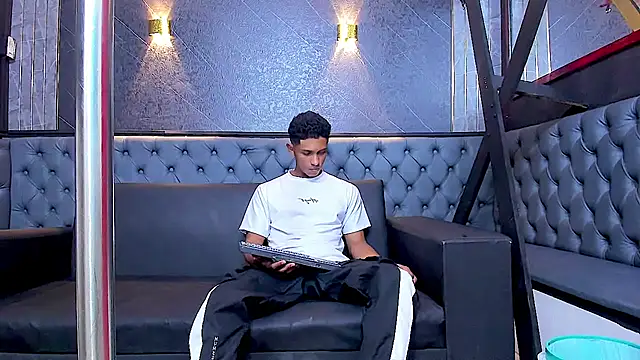 Snapshot of Yoel_Blessed chatting on July 2026 11:57:01 AM Yoel Blessed online show from July 2026 11:57:01 AM