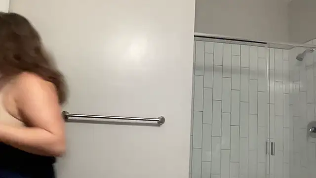 maddiliz online show from October 2025 01:06:01 AM