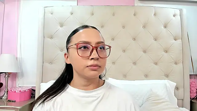 Snapshot of alana_taylor_bss chatting on July 2026 10:13:02 PM alana taylor bss online show from July 2026 10:13:02 PM