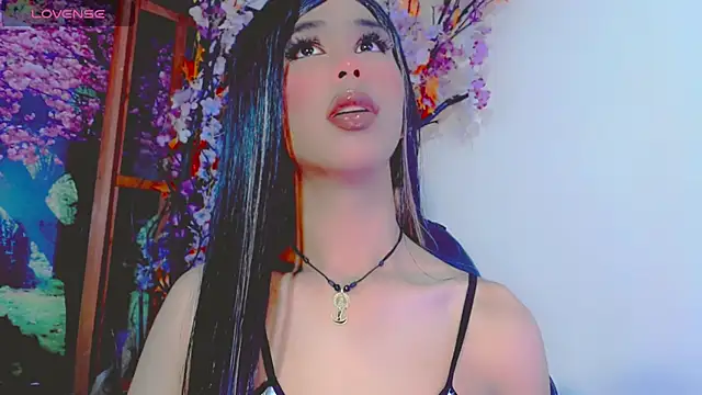 Snapshot of Honey_Balenciaga chatting on June 2026 09:19:01 PM Honey Balenciaga online show from June 2026 09:19:01 PM